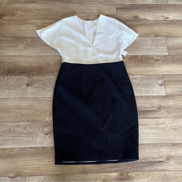 NWT Ted Baker Size 4 / US 10 Reemadd Mockable Navy Blue Short Sleeve Midi Dress - Picture 2 of 7